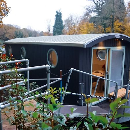 Апартаменты Lady Florence, Maidstone A Unique River Boat With Castle Views Экстерьер фото